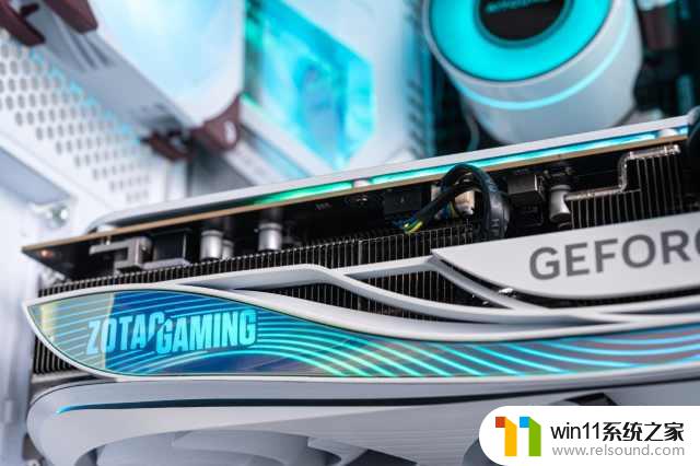 索泰GeForce RTX 4080月白显卡评测：颜值爆表 实力出众！