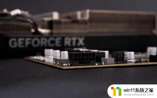 GeForce RTX 4080 16GB冰龙超级版显卡跑分首发评测：觉醒的冰霜巨龙狂飙超频！