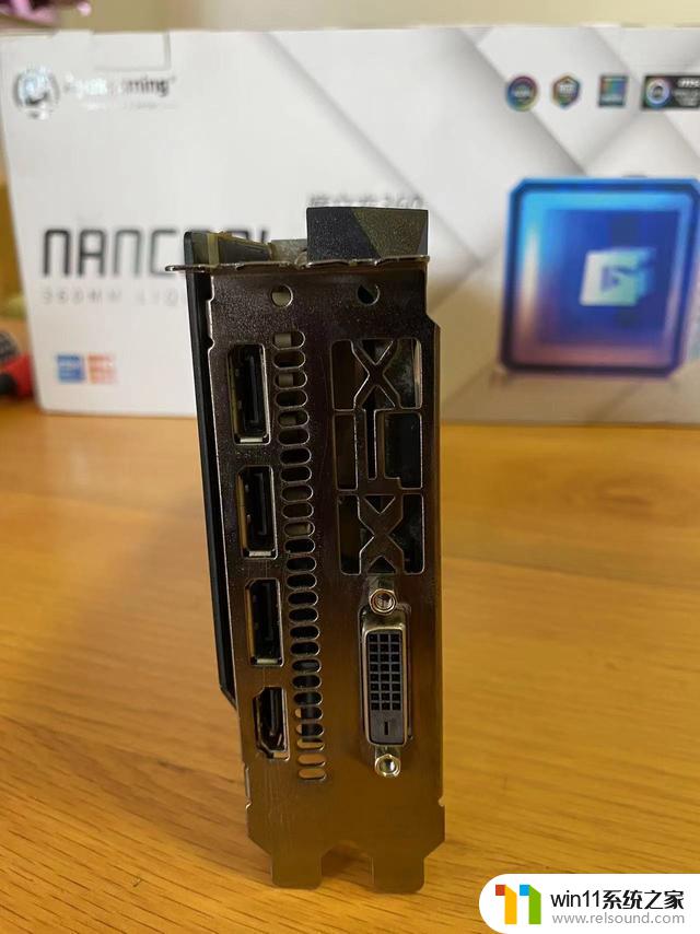 拆解300元8G矿渣RX590显卡，揭秘静音高性能游戏不卡的秘密