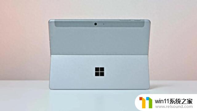 微软Surface Go 4二合一笔记本曝光：搭载英特尔N200处理器