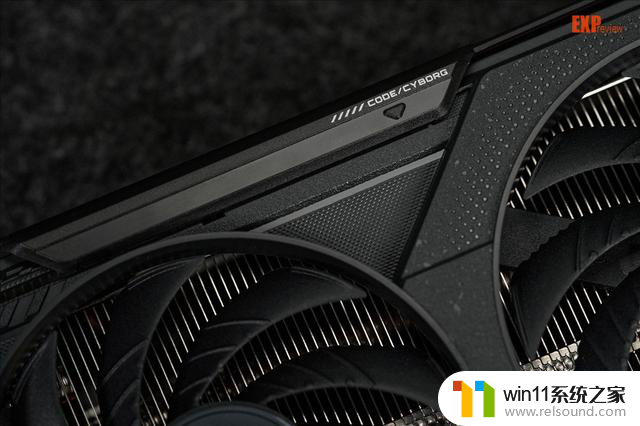 技嘉RTX 5050 GAMING OC显卡评测：外观细致丰富，内在冷静高效