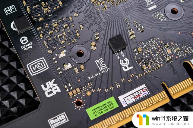 GeForce RTX 5060 TWIN X2曜夜8GB显卡评测：小巧身材，强大性能