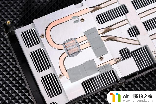 GeForce RTX 5060 TWIN X2曜夜8GB显卡评测：小巧身材，强大性能