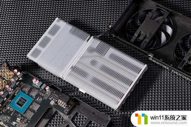 GeForce RTX 5060 TWIN X2曜夜8GB显卡评测：小巧身材，强大性能